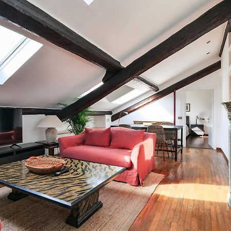 Elegant P.Venezia Attic Appartement Milaan Buitenkant foto