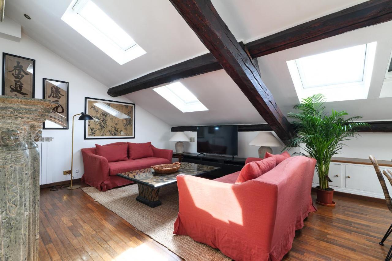 Elegant P.Venezia Attic Appartement Milaan Buitenkant foto