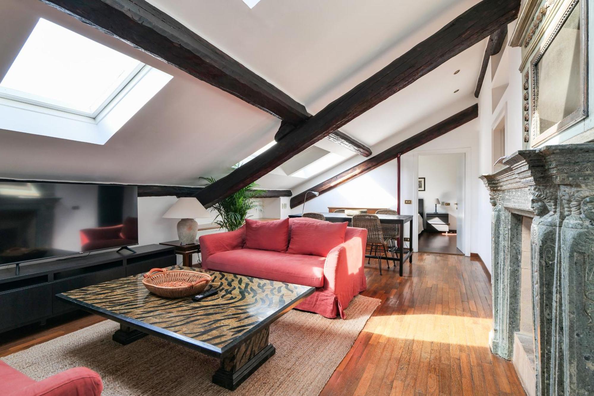 Elegant P.Venezia Attic Appartement Milaan Buitenkant foto